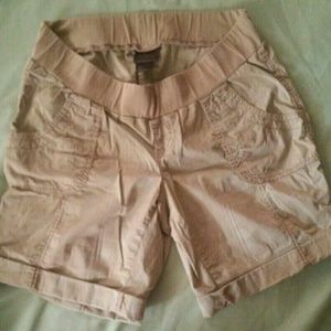Maternity shorts
